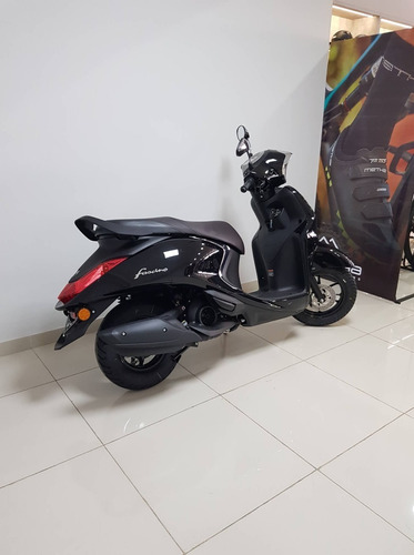 Imagen 16 de 18 de Yamaha Fascino 125cc Scooter En Stock