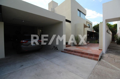 Casa En Venta En Residencial Bosques 