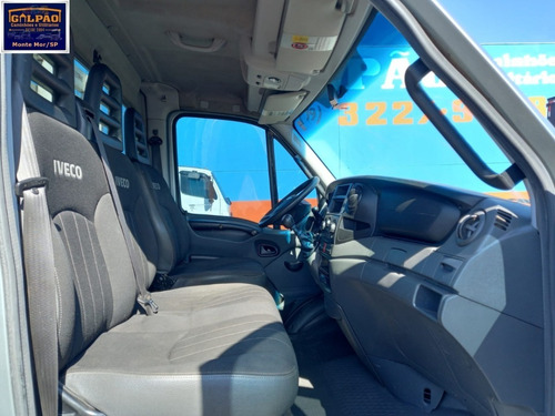 Imagem 12 de 15 de Iveco Daily 35s14 (2019) Carroceria