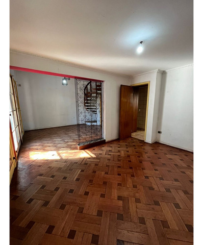 Clp $495.000.000 Casa 4d + 2b + Servicios. Plaza Ñuñoa. Call