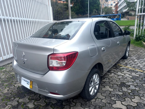 Imagen 3 de 24 de Renault Logan Privilege 2017