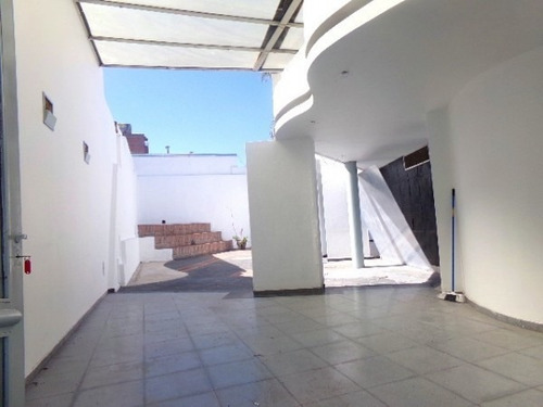 Imagen 28 de 30 de Local Comercial Sobre Av. Freyre Con Departamento, Santa Fe Ciudad