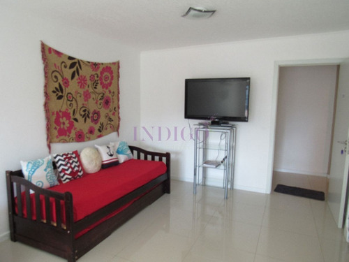 Imagen 3 de 17 de Departamento En Venta Y Venta A Mts De Avenida Roosevelt.