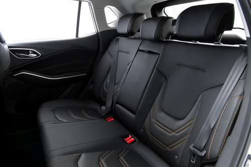 JAC T60 Plus 1.5 TURBO, Teto Solar, Câmera 360, Painel TFT
