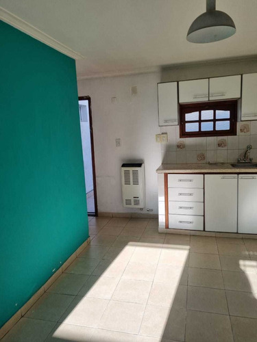 Imagen 3 de 12 de Departamento Planta Baja Con Jardin - Tandil