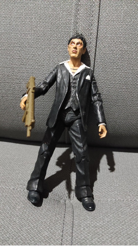 Figura Scarface Universal Studios 2005 Mezco