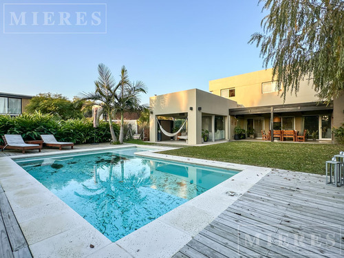 Casa En Venta En Barbarita - Bancalari