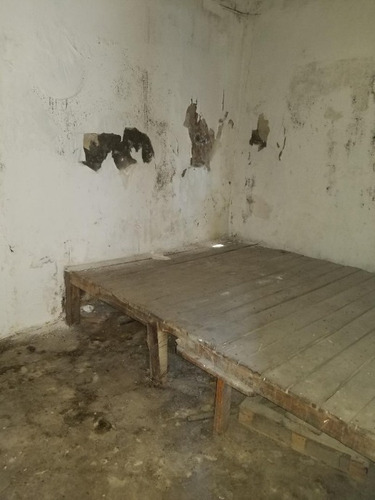 Local Con Vivienda En Venta En Villa Dominico