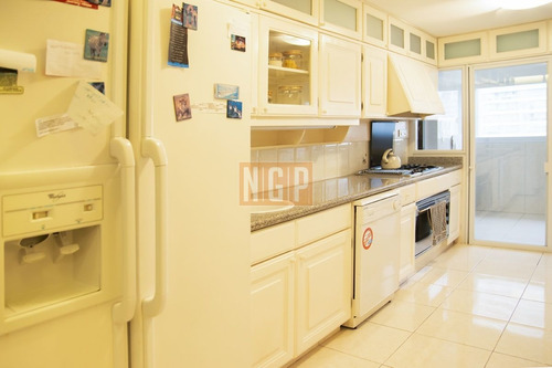 Imagen 23 de 30 de Hermoso Departamento En Venta De 3 Dormitorios.
