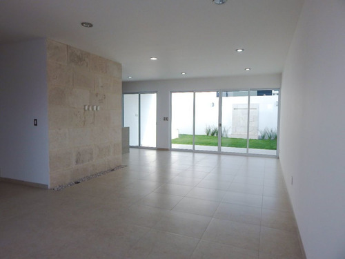 Hermosa Residencia, Lomas De Juriquilla, Jardín, Terraza, Estudio O 4ta Rec Pb