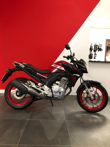 Honda Twister 250 - Usada