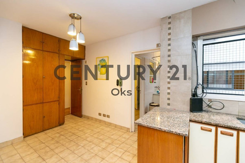 Imagen 11 de 27 de Venta Piso En Belgrano! 4 Ambientes Con Dependencia, Guardacoches Y Baulera!