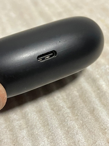 Estuché De Carga Beats Studio Buds Original Negro (Usado)