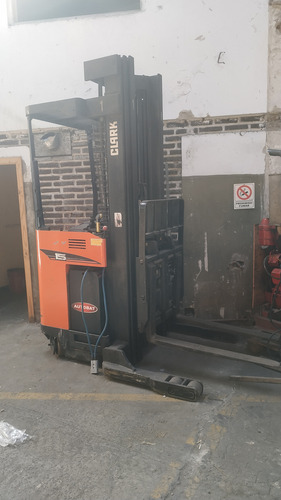 Clark Autoelevador No Funciona Con Batería Casi Nueva