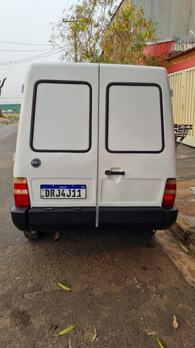 Imagem 5 de 8 de Fiat Fiorino Gasolina 1.6