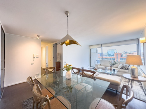 Piso Alto, 2 Dorms + Escritorio, Vista Y Full Amoblado