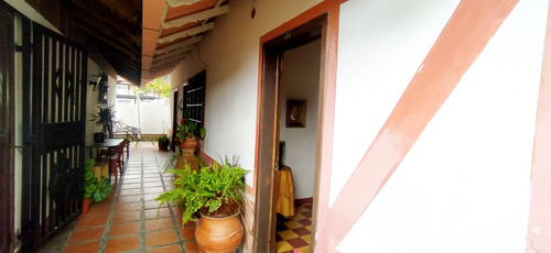 Imagen 10 de 25 de Casa En Venta En Av Principal De La Colonia Tovar