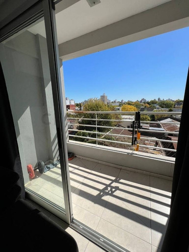 Imagen 18 de 21 de Departamento De Un Dormitorio Frente Al Parque San Martin Con Balcon.