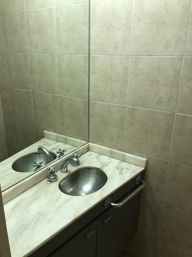 Se Vende Con Renta - Azcuenaga 1541 - Muy Lindo Departamento En Recoleta