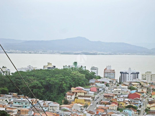 Imagem 2 de 30 de Casa Com Vista Mar Na Agronômica, Florianópolis - . - Ca0250