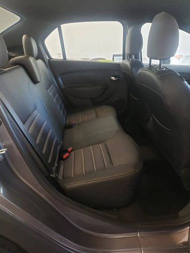 Imagen 12 de 15 de Renault Logan 1.6 16v Intense