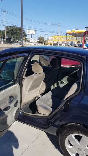 Clio Sedan Privilége 1.0 2006 Completo