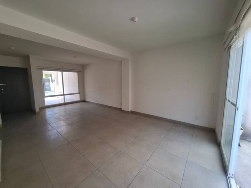 Casa Remodelada En Residencial Las Americas Lll Ecatepec Frente A Plaza Las Américas