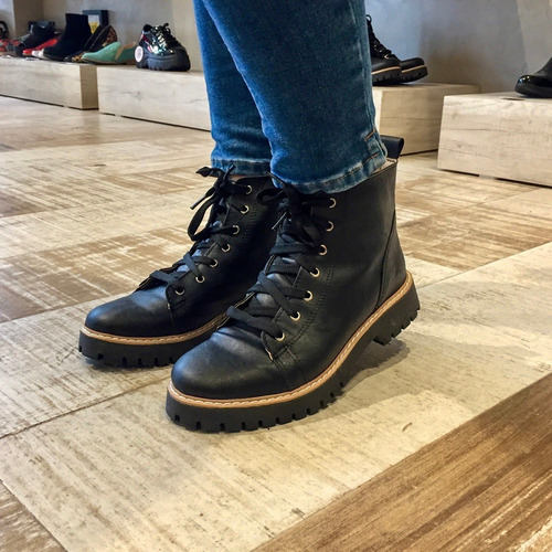 Imagen 6 de 9 de Borcegos Mujer Botas Cordones Caña Media Negros Livianos