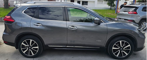 Nissan X-Trail 2.0 Exclusiv 2 Row Hybrid