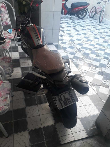 Imagem 3 de 3 de Honda Cb300