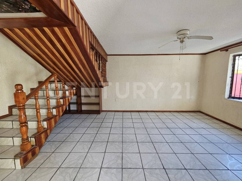 Casa En Venta En Fracc. Valle Marino, Av. Universidad, Villahermosa Tabasco