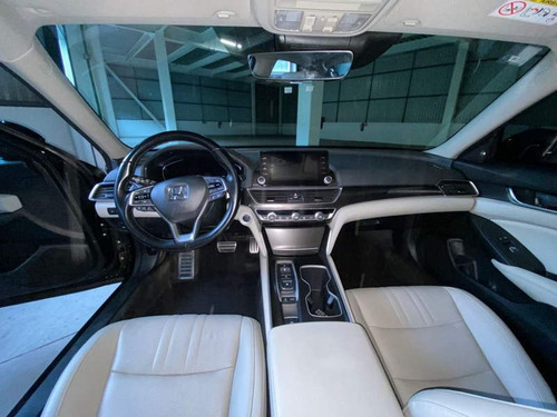 Imagen 2 de 13 de Honda Accord Touring 4 Puertas