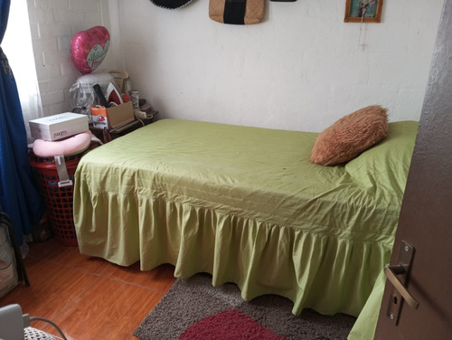 Venta De Lindo Depto. 3d, 1b. Cercano A Hospital El Pino
