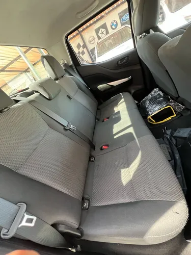 Nissan Frontier Sabanera gasolina 4x2