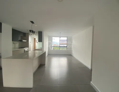 Apartamento En Arriendo En Los Balsos. Cod A776132