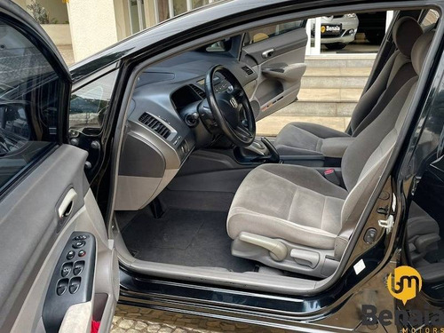 Imagem 7 de 10 de Honda Civic 1.8 Lxs 16v Flex 4p Automático