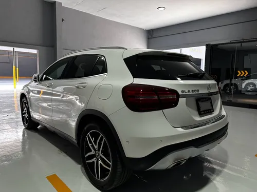Mercedes-Benz Clase GLA 1.6 200 Cgi Sport At