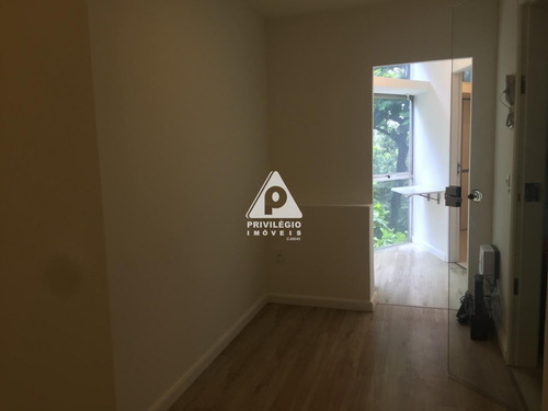 Imagem 13 de 27 de No Humaitá! Sala Comercial, Com Salão E Salas Complementares, Pequena Cozinha E Dois Banheiros. - 32115