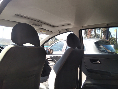 Robayna| Volkswagen Fox 1.6 Highline 2016| Ne