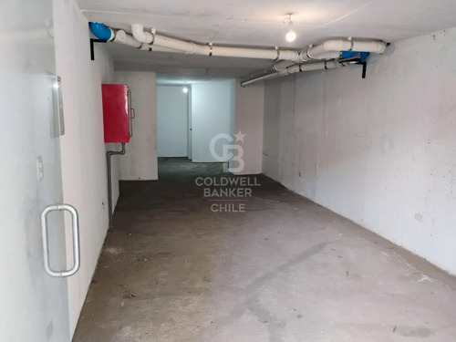 Local Comercial De 45m2 Sobre Av. Irarrázaval
