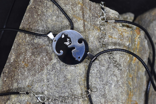 Collar Yin Yang Gatitos Par De Collares + Cajita De Regalo!