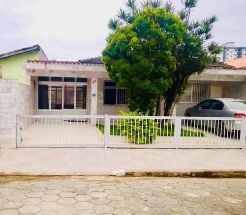 Imagem 1 de 14 de Casa Com Piscina E Churrasqueira Em Mongagua