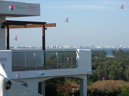 Casa En Punta Ballena, 6 Dormitorios *- Ref: 7887