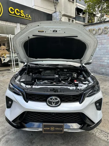 Toyota Fortuner Sw4 2025