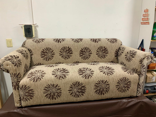 Tapicería Y Restauraciòn De En Sillas, Banquetas Y Sillones
