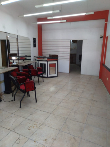 Local Comercial Excelentemente Ubicado
