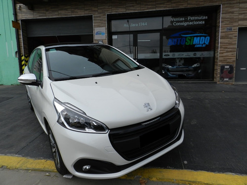 Peugeot 208 Feline 1.6