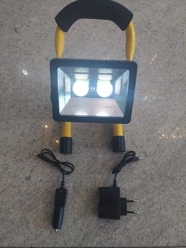 Refletor Led Recarregável Bateria Emergência Sem Fio Acampam