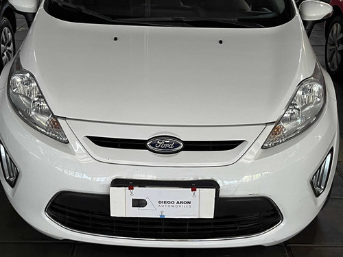 Imagen 2 de 19 de Ford Fiesta 1.6 Kinetic Titanium