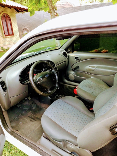 Ford Courier 2013 1.6 L Flex 2p